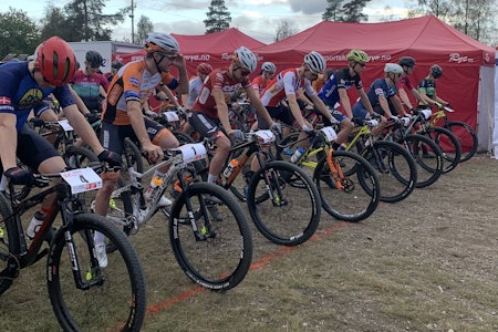 STJERNESPEKKET: Rye Terrengsykkelfestival trakk et celebert felt abc nasjonale mestere og verdenscupryttere fra inn- og utland til helgas UCI-ritt-bonanza fra fredag og søndag. Foto: Rye Terrengsykkelfestival 2021