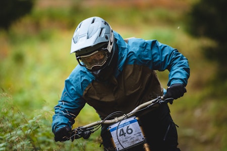 HÅRFINT FORAN: Atle Hagen Laakso vant fjerde runde i Hafjell Downhill Cup med tre hundredelers margin. Foto: Gisle Johnsen Atle Hagen Laakso vant fjerde runde i Hafjell Downhill Cup 2021