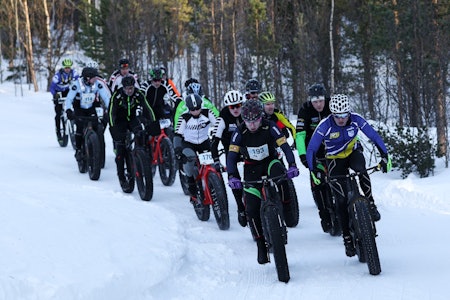 TIDENES STØRSTE I NORGE: Med 120 deltakere påmeldt to uker før rittet, får Arctic Alta Fatbike Race 2021 tidenes største startfelt for et norsk fatbikeritt. Foto: Lars Abrahamsen Arctic Alta Fatbike Race 2021