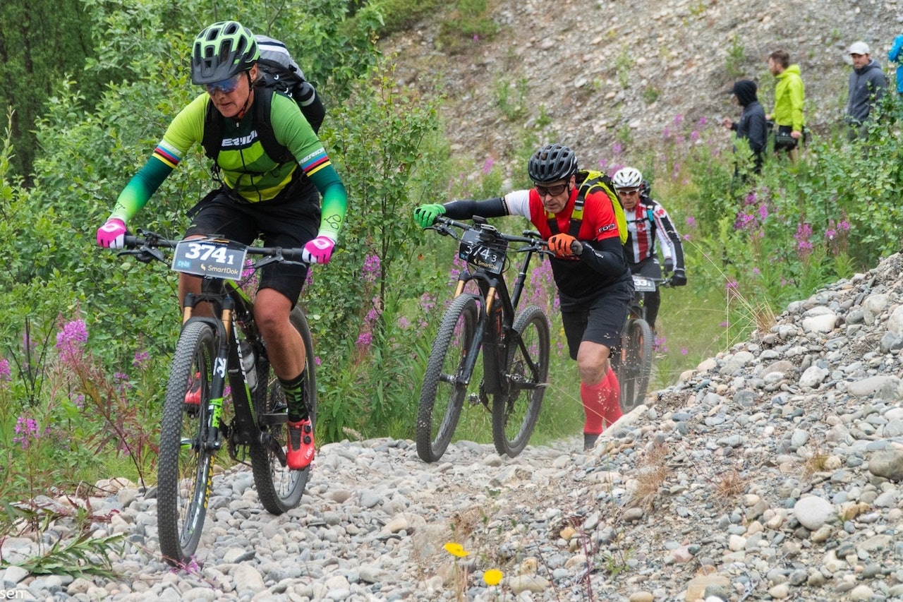 Gunn-Rita Dahle Flesjå og Geir Lien underveis i OF300. Foto: Marit Leinan Abrahamsen/Offroad Finnmark Gunn-Rita Dahle Flesjå og Geir Lien underveis i OF300. Foto: Marit Leinan Abrahamsen/Offroad Finnmark