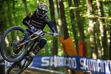 PÅ VEI MOT STORFORM: Mille Johnset føler at farten er på vei opp. I helga kom hun på sjuendeplass i verdenscuprunden i Maribor i Slovenia. Nå venter VM. Foto: Continental Atherton Mille Johnset på 7 plass i WC i Maribor