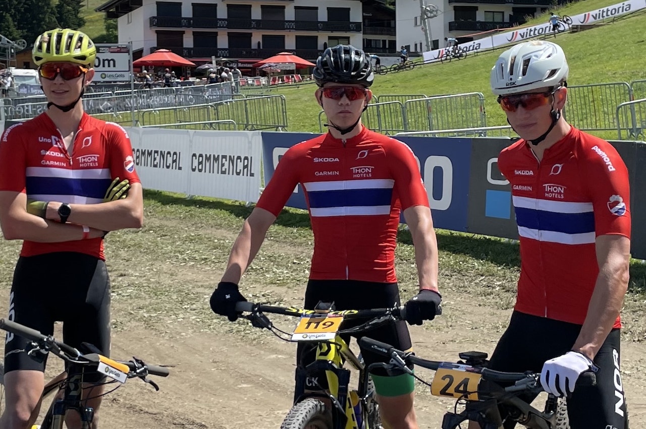 U23-TROPPEN: Knut Røhme (til venstre) kom på 13.plass, Ole Sigurd Rekdahl på 20. plass og Mats Tubaas Glende (til høyre) ble nummer 11 i rundbane-EM i Serbia. Foto: Lars Stensløkken U23-gutta på rundbane-EM 2021