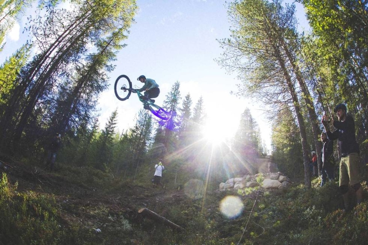 HØYE SVEV: Her fra fjorårets åpning av løypa B-Rage. Foto: Kristoffer H. Kippernes brage vestavik b-rage invitational trysil