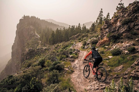 KILOMETER MED STI:  Gran Canaria er så mye mer en charterturisme og paraplydrinker. Fjellpartiene på øya tilbyr omtrent uendelig med moro for stisyklister.