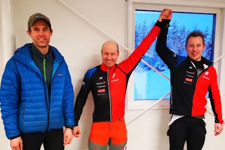 PALLEN: Stian Ulvberg og Eivind Botten delte seieren i Nyttårsfeiten, mens Joakim Voytovich sikret seg den siste pallplassen. Foto: Silje Vadla Ulberg Nyttårsfeiten 2021