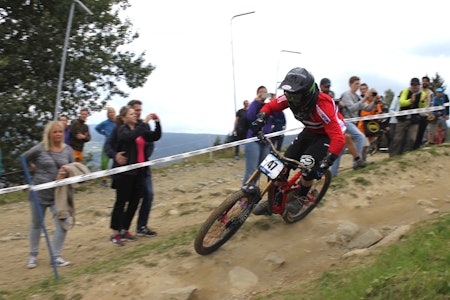 I 2014 var det VM i Hafjell, og det er i stor grad denne løypa som skal brukes til årets mesterskap kommende helg. Det fungerer som både svensk og norsk mesterskap i utfor. Foto: Per Erik Mæhlum/NCF I 2014 var det VM i Hafjell, og det er i stor grad denne løypa som skal brukes til årets mesterskap kommende helg. Det fungerer som både svensk og norsk mesterskap i utfor. Foto: Per Erik Mæhlum/NCF