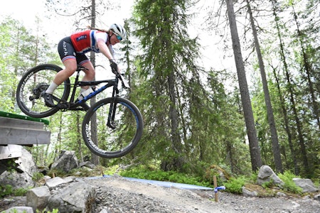 NORGESCUPLEDER: Elisabeth Sveum vant rundbanerittet med UCI-status i Norgescupen på Vigrestad. Foto: Sykkelmamma/Mariann Tvete Elisabeth Sveum vant rundbanerittet i Norgescupen på Vigrestad