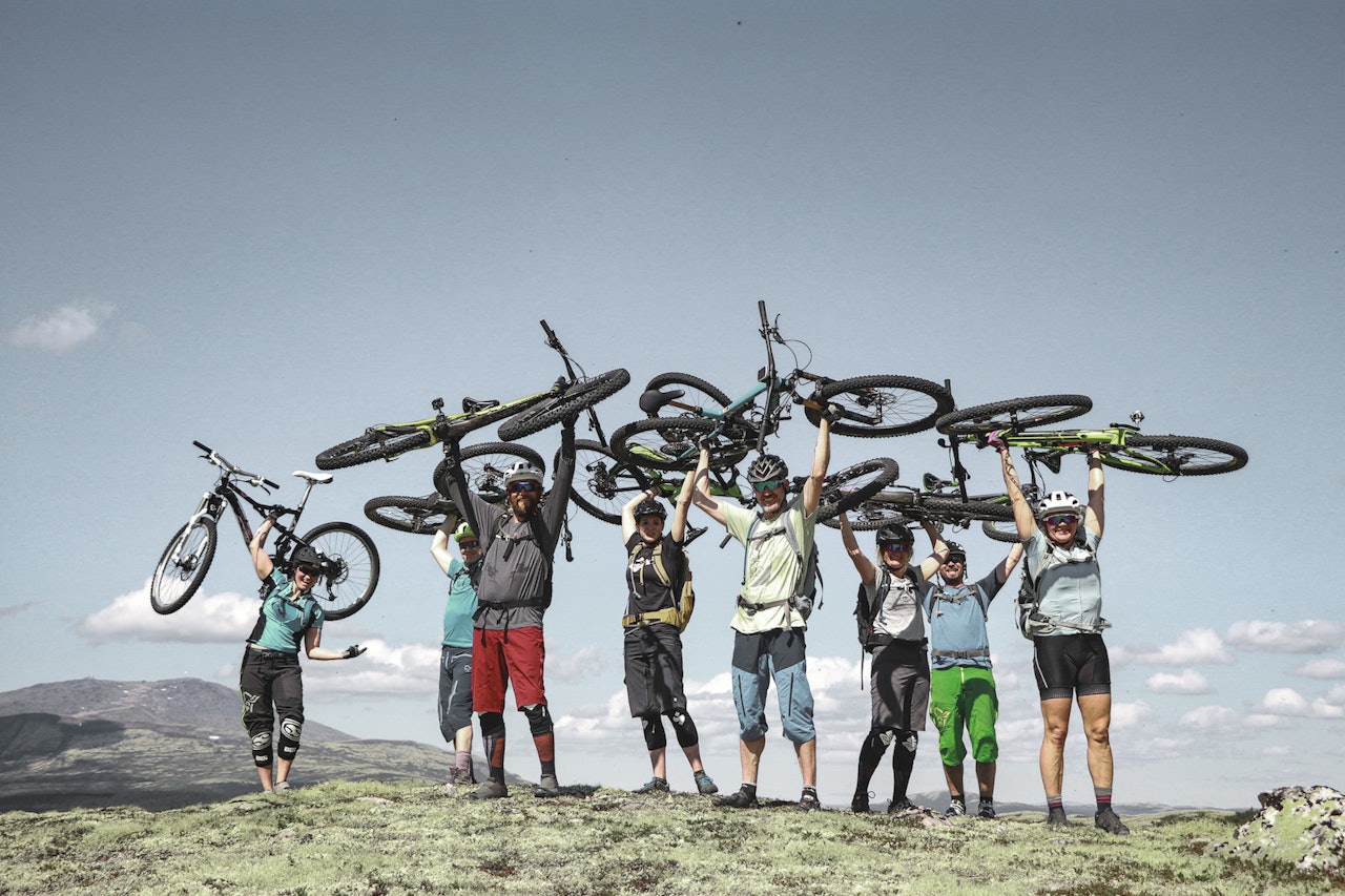 Livestockfestivalen i Alvdal fylte rubbel og bit av turer på fredag og lørdag, til tross for utvidet turtilbud og økt kapasitet på shuttling. Foto: Marte Thoresen Livestockfestivalen i Alvdal fylte rubbel og bit av turer på fredag og lørdag, til tross for utvidet turtilbud og økt kapasitet på shuttling. Foto: Marte Thoresen