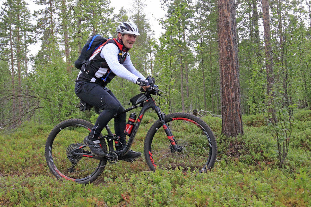 Leif Arne Bongo (54) drømte om å bli første rytter til å sykle alle tre distansene i Offroad Finnmark 