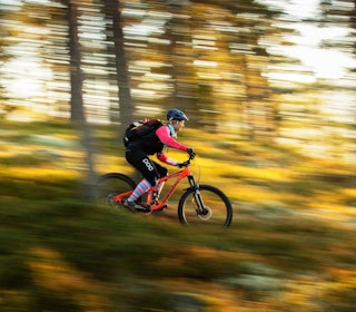 ENKEL MORO: Stisykling er en enkel aktivitet, men noe utstyr må du ha for å komme i gang. Foto: Kristoffer H. Kippernes slik begynner du med stisykling