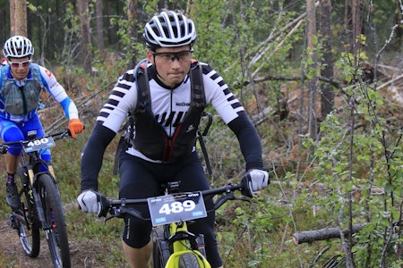 HJEMMESEIER: Daniel Boberg Leirbakken vant OF150, den 15 mil lange åpningsdistansen i ekstremrittet Offroad Finnmark i Alta. Foto: Offroad Finnmark Daniel Boberg Leirbakken vant OF150