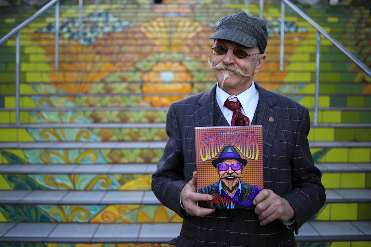 BOKEN OM MEG: Gary Fisher regnes av mange som terrengsyklingens far, og kommer nå med selvbiografi. Foto: Trek. bok gary fisher selvbiografi