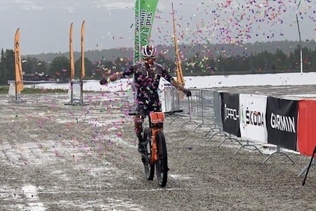 NORGESMESTER: Emil Hasund Eid vant årets maraton-NM Furusjøen Rundt med overlegen margin. Foto: Arrangøren Emil Hasund Eid vant årets maraton-NM Furusjøen Rundt