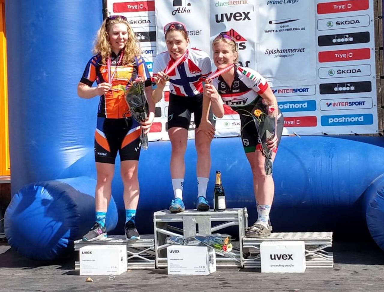 Marit Sveen tok NM-gullet i rundbane foran Elisabeth Sveum (til venstre) og Sylvi Sommer. Foto: David Haugen Marit Sveen tok NM-gullet i rundbane foran Elisabeth Sveum (til venstre) og Sylvi Sommer. Foto: David Haugen