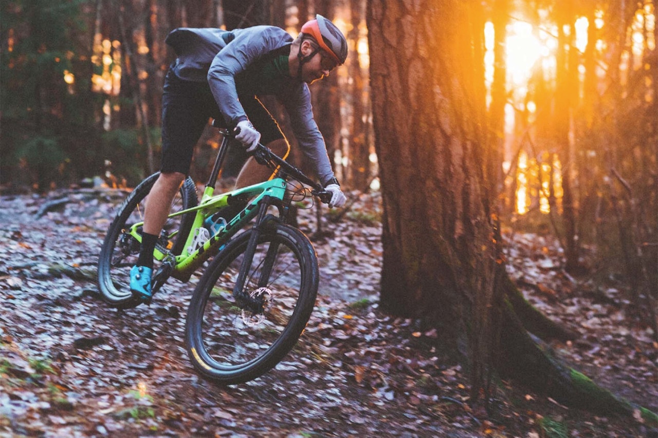 INTERESSANT: Hvor fort ulike sykler går i terrenget skapte interesse blant leserne våre i januar. Her tester redaktør Kristoffer H. Kippernes en Trek Supercaliber. Foto: Øyvind Aas INTERESSANT: Hvor fort ulike sykler går i terrenget skapte interesse blant leserne våre i januar. Her tester redaktør Kristoffer H. Kippernes en Trek Supercaliber. Foto: Øyvind Aas