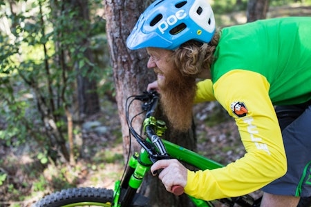 FORPLANTNINGSFEIL: Feil oppsett av bremser, gir, heve-senke-pinne, og styre resulterer i grums i Aslak Mørstad sin grunnposisjon. Foto: Christian Nerdrum FORPLANTNINGSFEIL: Feil oppsett av bremser, gir, heve-senke-pinne, og styre resulterer i grums i Aslak Mørstad sin grunnposisjon. Foto: Christian Nerdrum