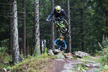 TWEAKER: Mer om hvordan og hvorfor Cedric Gracia hopper som han gjør, ser du i filmen. Foto: Christian Nerdrum TWEAKER: Mer om hvordan og hvorfor Cedric Gracia hopper som han gjør, ser du i filmen. Foto: Christian Nerdrum