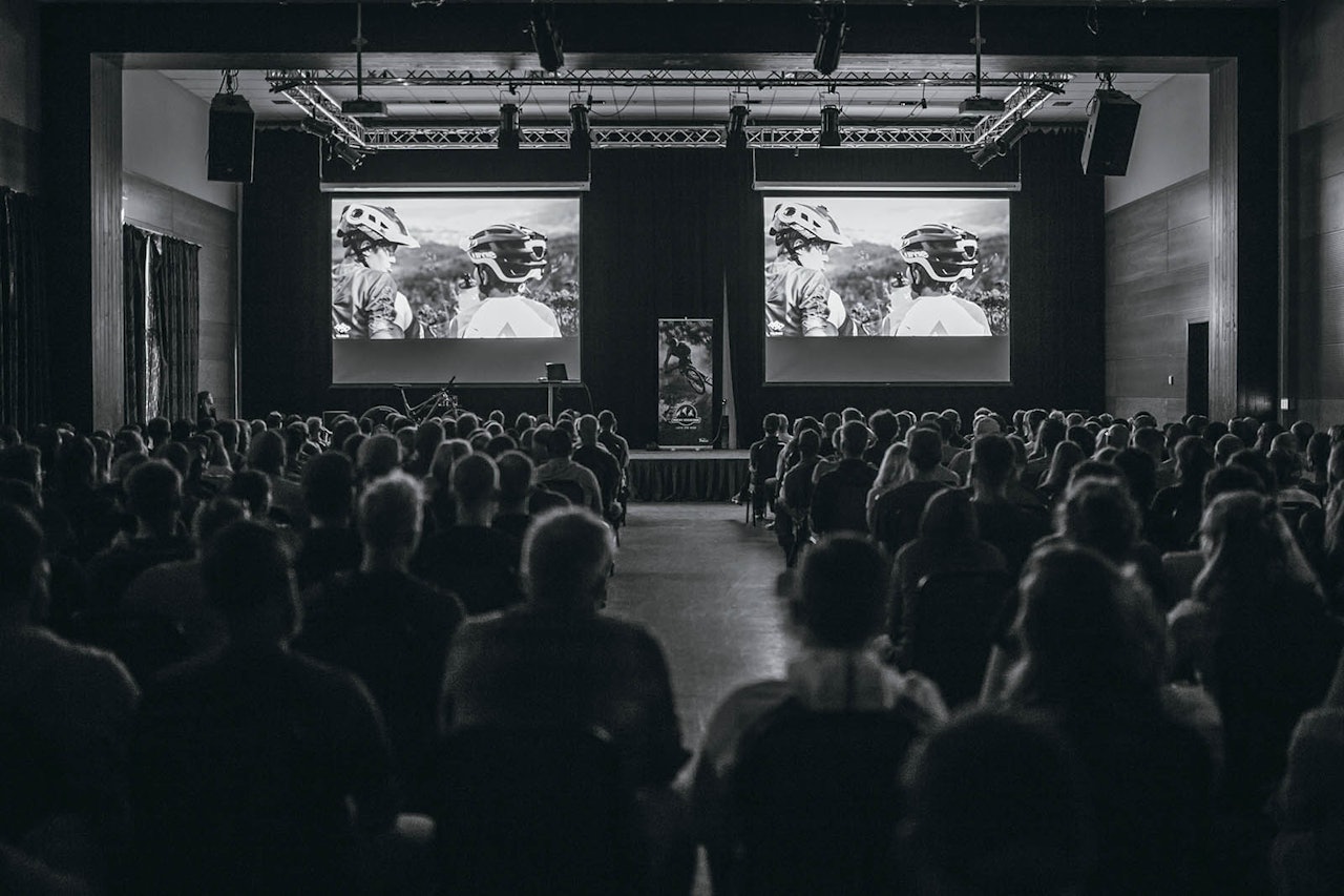 FILMPREMIERE: Det blir visning av filmen Return To Earth fra Ant Hill Films under stisykkelfestivalen Utflukt i Trysil. Foto: John Andre Moldestad. FILMPREMIERE: Det blir visning av filmen Return To Earth fra Ant Hill Films under stisykkelfestivalen Utflukt i Trysil. Foto: John Andre Moldestad.