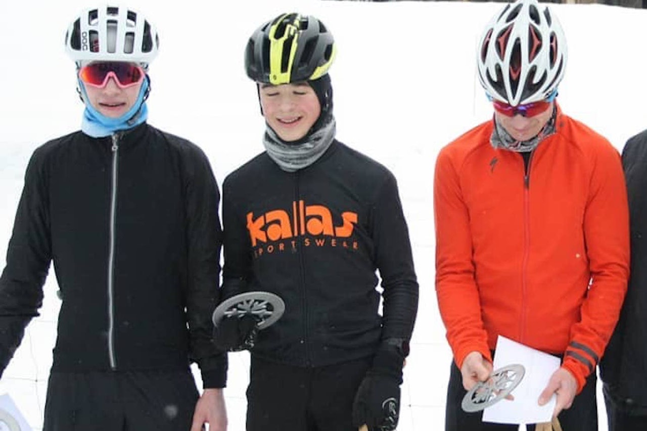 William H. Larsen vant Mattila Fatbike Marathon 2019 foran William Handley (til høyre) mens hjemmefavoritten Pär Bäcker ble nummer tre. Foto: Arrangøren William H. Larsen vant Mattila Fatbike Marathon 2019 foran William Handley (til høyre) mens hjemmefavoritten Pär Bäcker ble nummer tre. Foto: Arrangøren