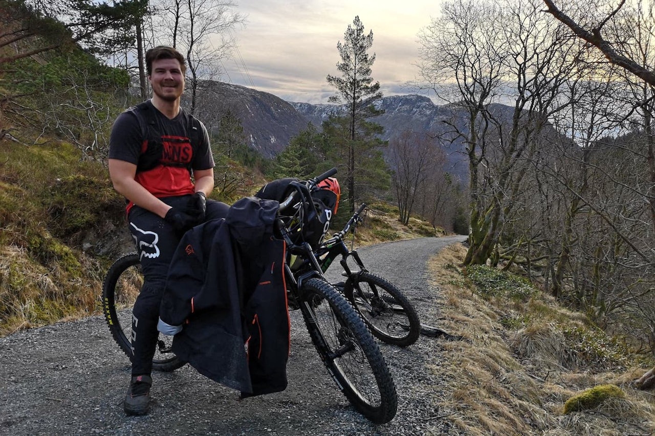 Herman Ingebrigtsen før start etappe 2 i BergEnduro. Foto: Preben Nøkleby 