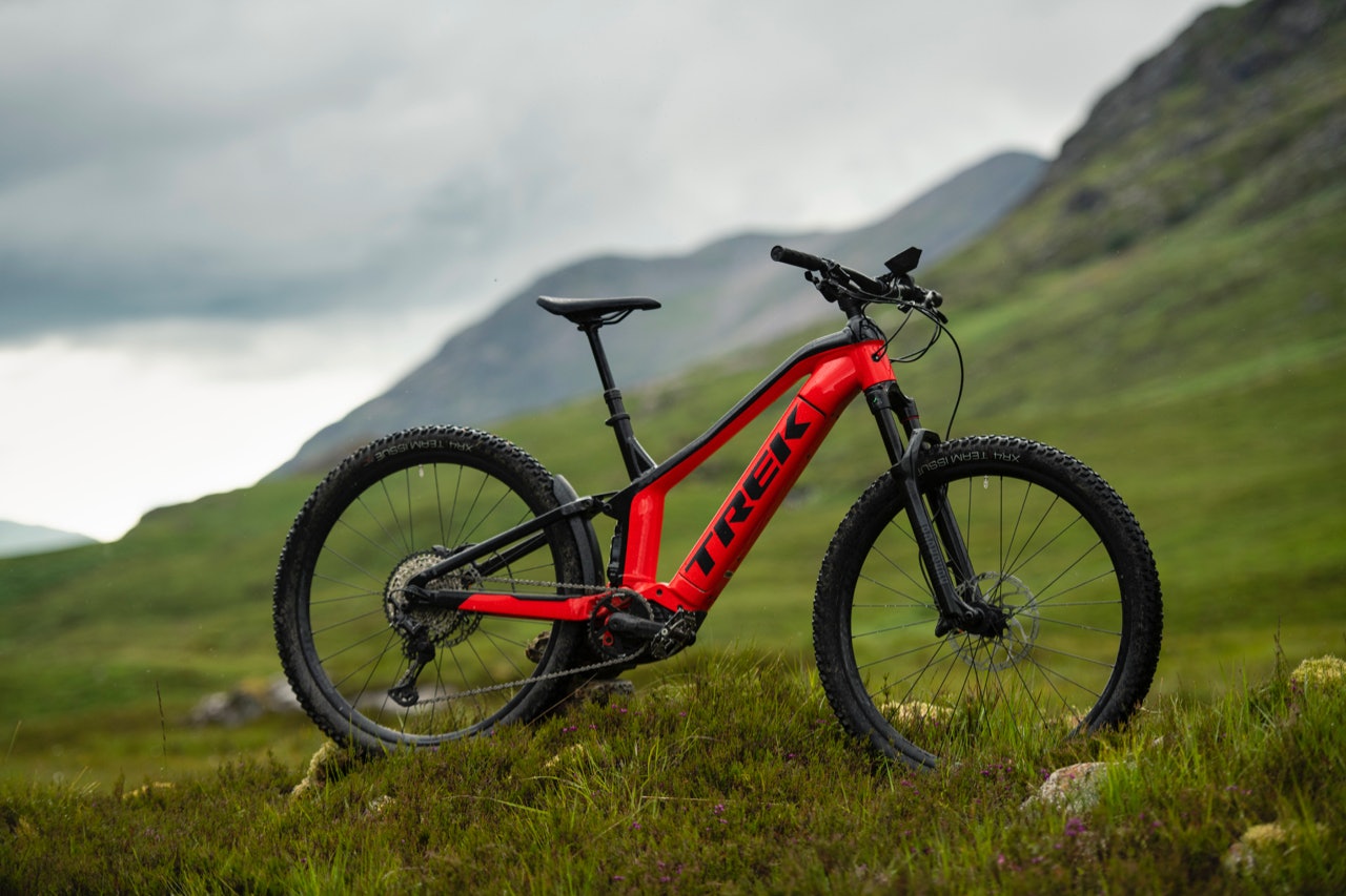 Trek Powerfly FS 7 2021