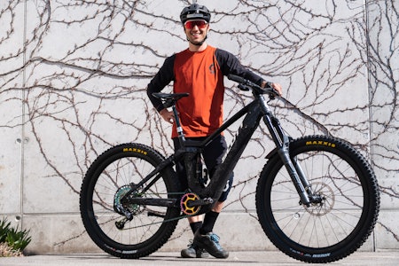 TRENGER HAN MOTOR? Verdens raskeste rundbanesyklist blir nå ambassadør for Bosch, som lager motorer til elsykler. Foto: Bosch nino schurter elsykkel bosch motor