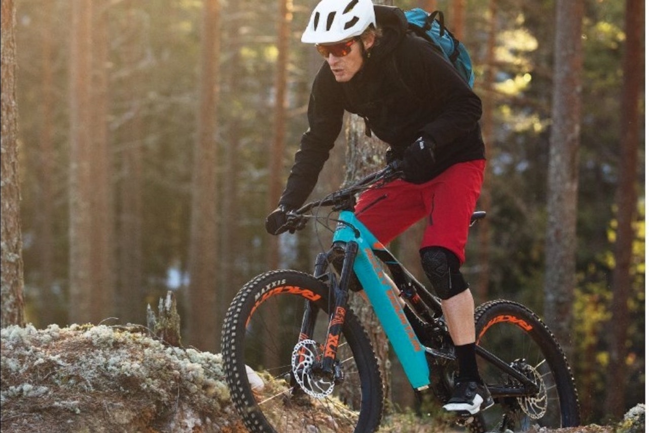 ELSYKKEL: Over to tredeler av NOTS-medlemmene mener at NOTS bør være for alle terrengsyklister, uansett framdriftsmåte. Foto: Kristoffer Kippernes elsykkel NOTS debatt