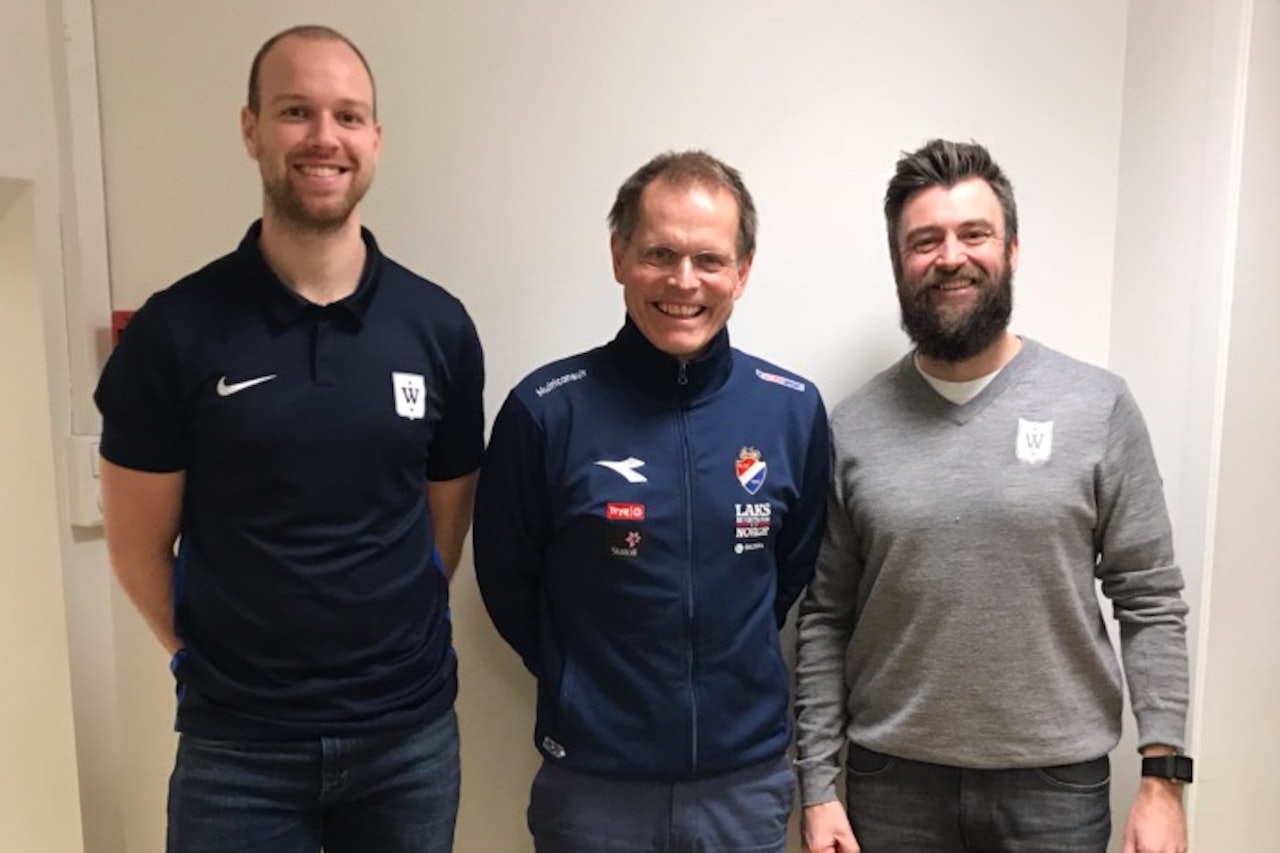 Landslagssjef Eddy Knudsen Storsæter (midten) er spent på det nye terrengsykkeltilbudet på Wang toppidrett i Oslo, med oppstart høsten 2019. Her med hovedtrener Ove Sollie (til venstre) og Kristian Gilbert, som er toppidrettssjef på Wang i Oslo. Foto; Wang Toppidrett Landslagssjef Eddy Knudsen Storsæter (midten) er spent på det nye terrengsykkeltilbudet på Wang toppidrett i Oslo, med oppstart høsten 2019. Her med hovedtrener Ove Sollie (til venstre) og Kristian Gilbert, som er toppidrettssjef på Wang i Oslo. Foto; Wang Toppidrett