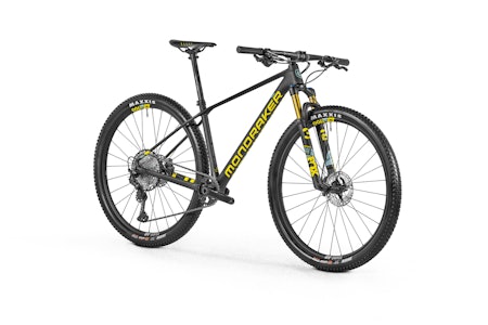 NY LETTVEKTSREKORD: Nye Mondraker Podium inntar plassen på toppen av podiet for verdens letteste serieproduserte terrengsykkelrammer Mondraker Podium carbon 2021