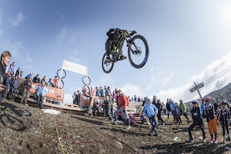 Marius Moe Ellefsrud hoppet over ti meter og vant den nye Long Jump-konkurransen under avslutningshelgen i Hafjell Bike Park. Foto: Gisle Johnsen Marius Moe Ellefsrud hoppet over ti meter og vant den nye Long Jump-konkurransen under avslutningshelgen i Hafjell Bike Park. Foto: Gisle Johnsen