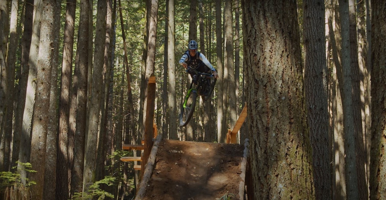 REMY METALLIER I SQUAMISH: Remy Metailler gjør ting vi andre ikke drømmer om en gang. Jaja. Vi har det gøy vi og! Foto: Skjermdump Remy metailler