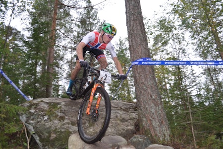 Erik Hægstad vant siste rundbaneritt i Norgescupen med nesten ett minutt, og det var i menn senior at avstanden mellom rytterne på pallen var minst. Foto: Vegard Utne  Erik Hægstad vant siste rundbaneritt i Norgescupen med nesten ett minutt, og det var i menn senior at avstanden mellom rytterne på pallen var minst. Foto: Vegard Utne