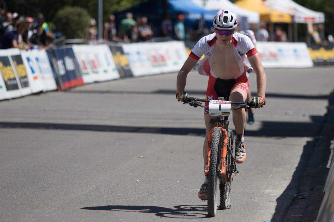Petter Fagerhaug fikk det tøft på dagens verdenscup i Albstadt i Tyskland. Foto: Bengt Ove Sannes Petter Fagerhaug fikk det tøft på dagens verdenscup i Albstadt i Tyskland. Foto: Bengt Ove Sannes