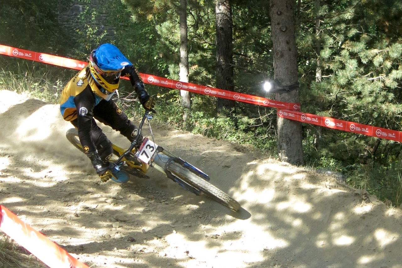 Isak Leivsson er veteranen i Val di Sole-sammenheng. Han har kjørt i VM-løypa fire ganger før og vet hva som venter. Han håper på tørre forhold. Foto: Vera Leivsdottir Isak Leivsson er veteranen i Val di Sole-sammenheng. Han har kjørt i VM-løypa fire ganger før og vet hva som venter. Han håper på tørre forhold. Foto: Vera Leivsdottir