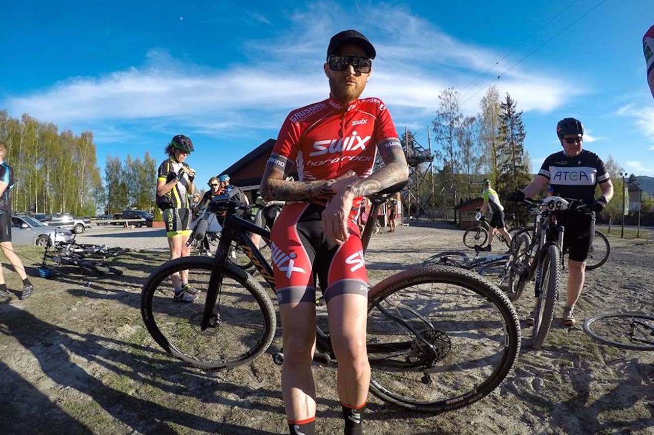 Morten Vaeng tok både seieren og løyperekorden på torsdagens syrefest Aron Opp. Foto: Arrangøren Morten Vaeng tok både seieren og løyperekorden på torsdagens syrefest Aron Opp. Foto: Arrangøren