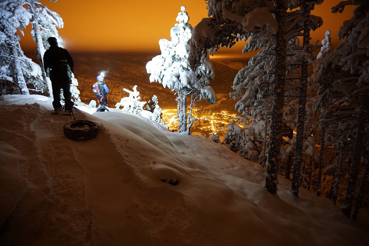 Magisk kveldsstemning over Nesbyen. Foto: Trailhead Nesbyen. Magisk kveldsstemning over Nesbyen. Foto: Trailhead Nesbyen.