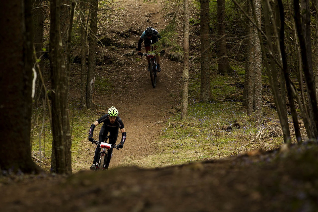 Helgøyatråkket byr på både flyt og mer teknisk terreng, og i år blir det 4km mer av det på hver runde. Foto: Kristoffer Kippernes Helgøyatråkket byr på både flyt og mer teknisk terreng, og i år blir det 4km mer av det på hver runde. Foto: Kristoffer Kippernes
