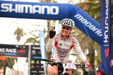 Hildegunn Gjertrud Hovdenak vant siste etappe i Andalucia Bike Race i fjor. Foto: Arrangøren Hildegunn Gjertrud Hovdenak vant siste etappe i Andalucia Bike Race i fjor. Foto: Arrangøren