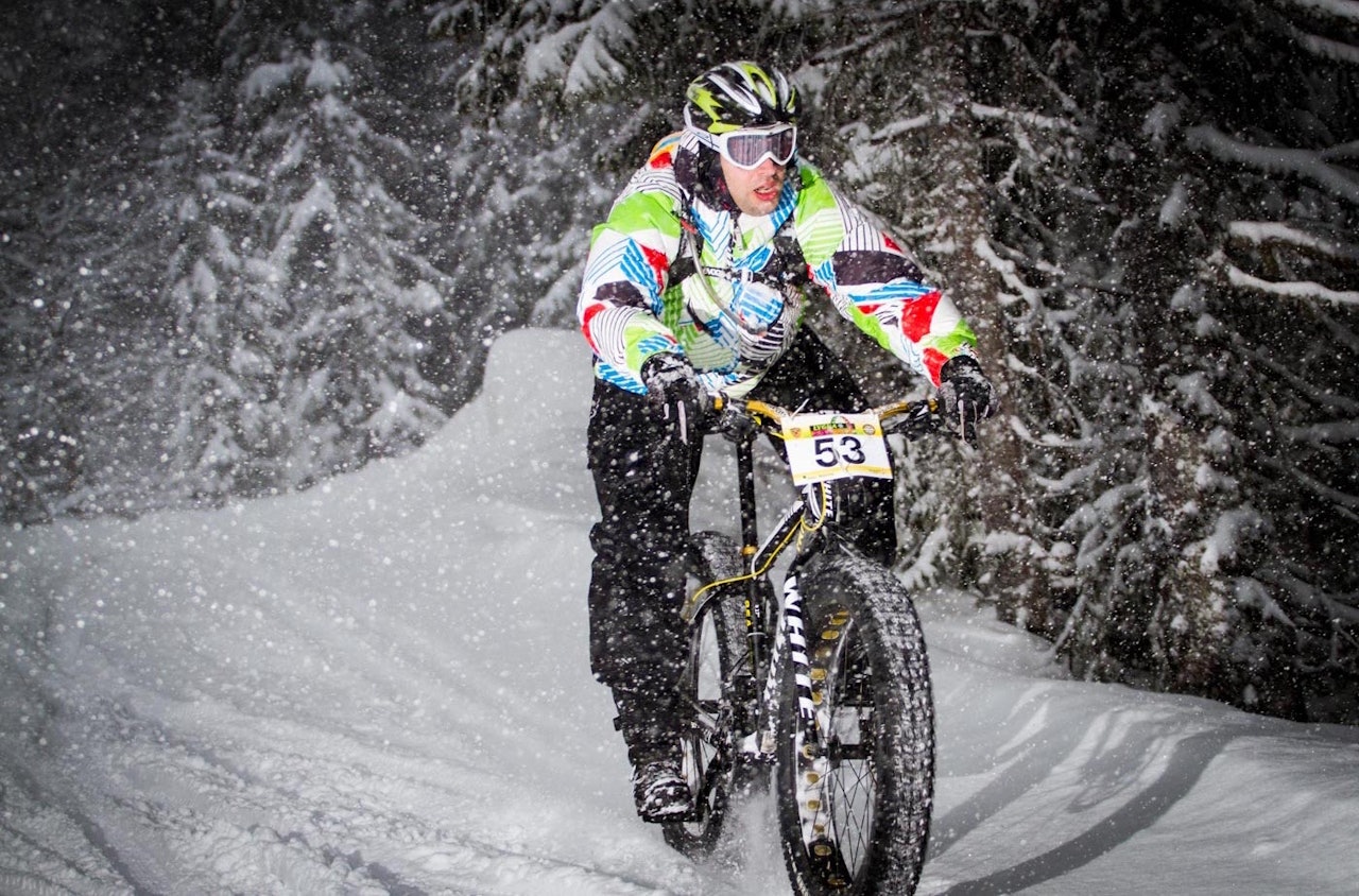 Lygna Fatbike Gathering er tilbake i 2016, også denne gang som uoffisielt NM i fatbike. Her fra 2015, da været gjorde rittet ekstra spennende. Foto: Snorre Veggan Lygna Fatbike Gathering er tilbake i 2016, også denne gang som uoffisielt NM i fatbike. Her fra 2015, da været gjorde rittet ekstra spennende. Foto: Snorre Veggan