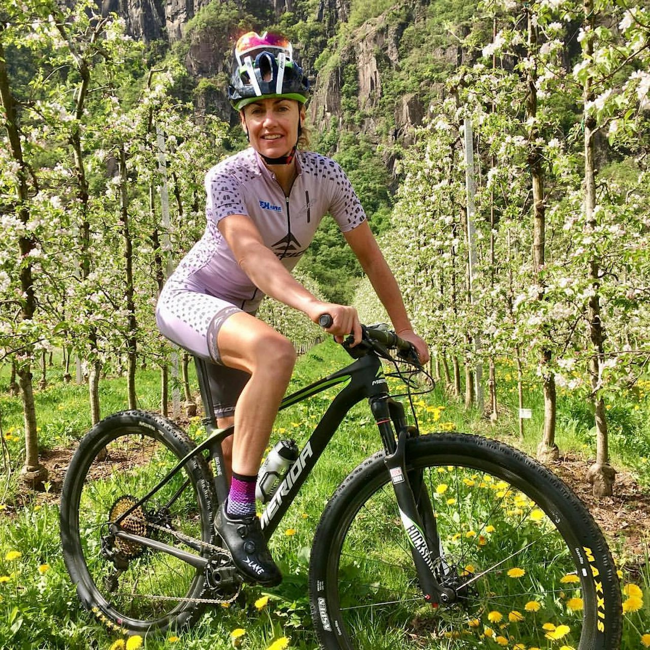 NYTT LAG: Gunn-Rita Dahle Flesjå er sjef på eget lag i år. Når hun kunne velge selv valgte hun å melde seg på Terrengsykkelrittet. Foto: Privat NYTT LAG: Gunn-Rita Dahle Flesjå er sjef på eget lag i år. Når hun kunne velge selv valgte hun å melde seg på Terrengsykkelrittet. Foto: Privat