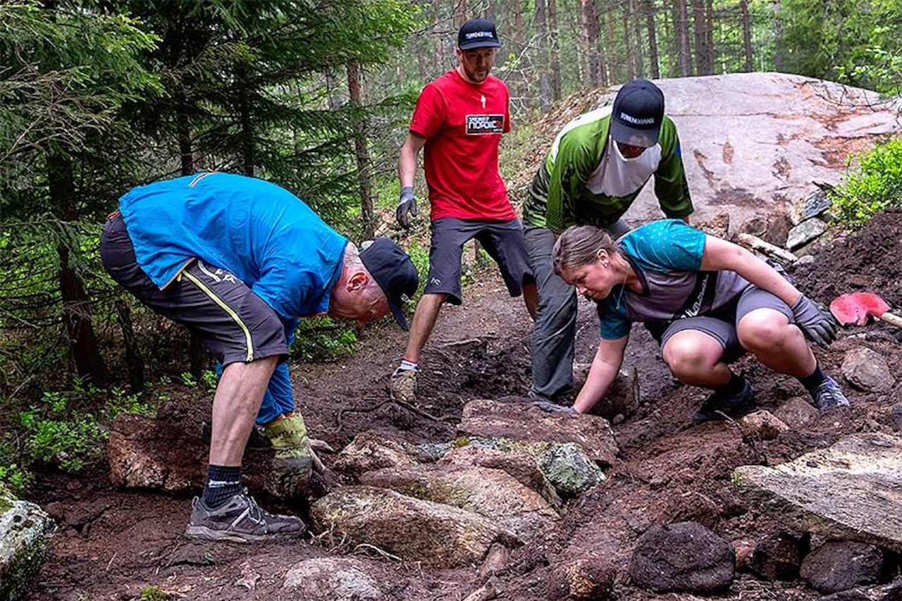 NOTS arrangerer to stibyggerkurs i løpet av sesongen: det første i Trondheim 10. til 11. juni og det andre i Tromsø 26. til 27. august. Foto: NOTS NOTS arrangerer to stibyggerkurs i løpet av sesongen: det første i Trondheim 10. til 11. juni og det andre i Tromsø 26. til 27. august. Foto: NOTS
