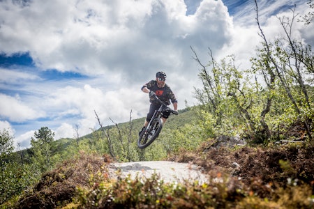 Skurfen ble godt mottatt da den åpnet på torsdag, og er bygget for å tåle trøkket. Den 1km lange flytløypa er den første i et større prosjekt som skal bidra til å sette Geilo og Hallingdal på sykkelkartet. Foto: Paul Arthur Lockhart Skurfen ble godt mottatt da den åpnet på torsdag, og er bygget for å tåle trøkket. Den 1km lange flytløypa er den første i et større prosjekt som skal bidra til å sette Geilo og Hallingdal på sykkelkartet. Foto: Paul Arthur Lockhart
