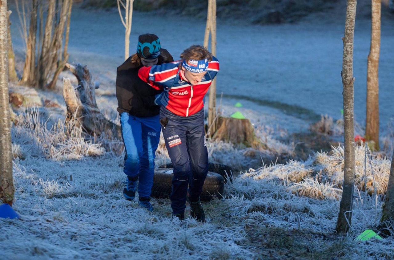 Å trekke bildekk bygger karakter uansett sykkelgren. Fra Ryes julerebus på Sognsvann sist helg. Foto: Bendik Henriksen Å trekke bildekk bygger karakter uansett sykkelgren. Fra Ryes julerebus på Sognsvann sist helg. Foto: Bendik Henriksen