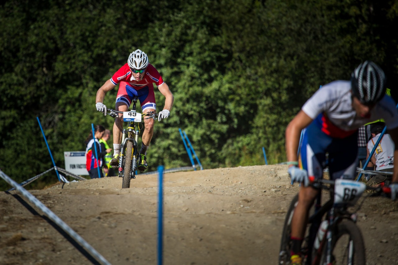 TRENE PÅ BMX: I VM-løypa i Hafjell var det BMX-inspirerte elementer. Det blir det bare mer av i terrengsyklingen. Her er det Ole Hem som hopper i det. Foto: Snorre Veggan. TRENE PÅ BMX: I VM-løypa i Hafjell var det BMX-inspirerte elementer. Det blir det bare mer av i terrengsyklingen. Her er det Ole Hem som hopper i det. Foto: Snorre Veggan.