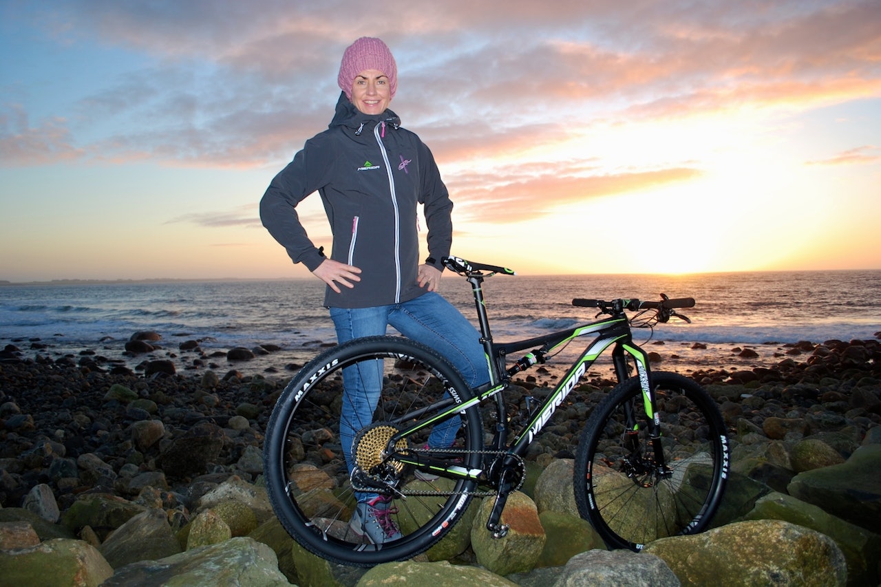 Gunn-Rita Dahle Flesjå fortsetter sykkelsatsingen og håper i år også å bli tatt ut til landeveis-VM i Bergen. Foto: Kenneth Flesjå
