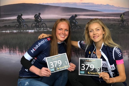 Stine Pedersen og Rakel Birkeli (til høyre) ble nummer to i dameklassen i OF300. Foto: Morten Broks Stine Pedersen og Rakel Birkeli (til høyre) ble nummer to i dameklassen i OF300. Foto: Morten Broks