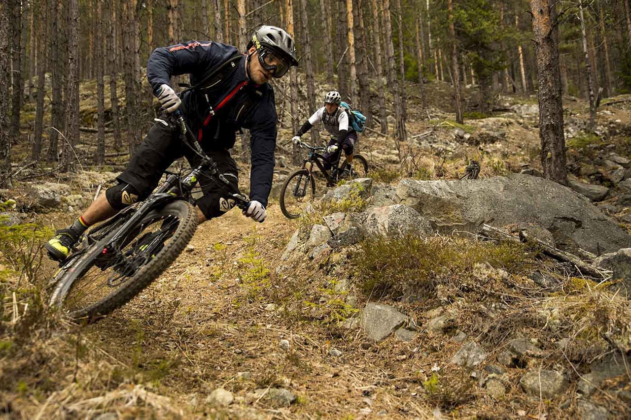 Nesbyen har fått en posisjon som ett av Norges beste sykkeldestinasjoner. Her Bård Sturla Stokke på vei nedover under Nesbyen Trail Camp 2015. Foto: Thomas B. Svendsen Nesbyen har fått en posisjon som ett av Norges beste sykkeldestinasjoner. Her Bård Sturla Stokke på vei nedover under Nesbyen Trail Camp 2015. Foto: Thomas B. Svendsen