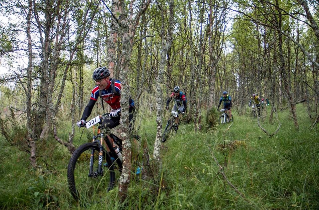 Rørosrittet byr på 80 prosent sti, og er Norgescupfinale i terrengsykkel maraton 2016. Foto: Haakon Funderud Lundkvist Rørosrittet byr på 80 prosent sti, og er Norgescupfinale i terrengsykkel maraton 2016. Foto: Haakon Funderud Lundkvist