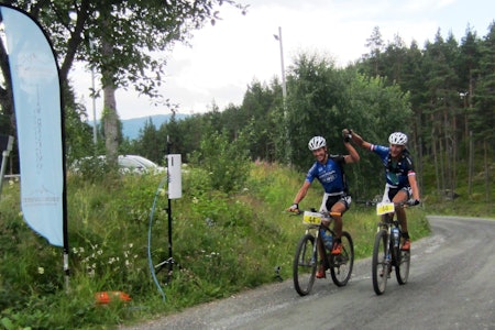 Det nederlandske laget KMC med Gerben Mos og Bram Room vant Offroad Valdres med rett under to minutters margin. Foto: Ingeborg Scheve Det nederlandske laget KMC med Gerben Mos og Bram Room vant Offroad Valdres med rett under to minutters margin. Foto: Ingeborg Scheve