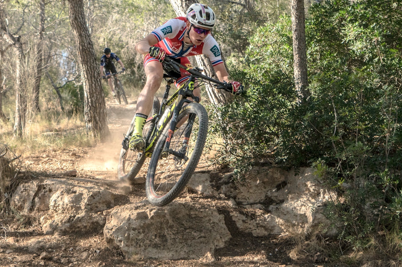 Petter Fagerhaug,som er regjerende Norgesmester i rundbane og ranket blant de 40 beste i verden på UCIs eliteranking, jages av stadig flere norske utøvere. Foto: Simen Smestad Petter Fagerhaug,som er regjerende Norgesmester i rundbane og ranket blant de 40 beste i verden på UCIs eliteranking, jages av stadig flere norske utøvere. Foto: Simen Smestad